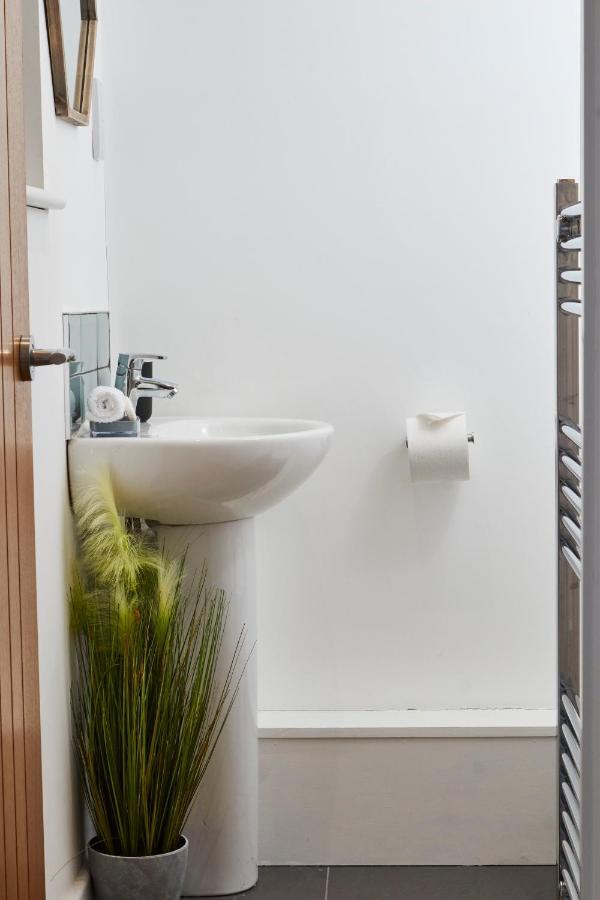 The Nutcracker Suite - Self Check-In, Self-Catering Apartment For East Midlands Airport Kegworth Zewnętrze zdjęcie
